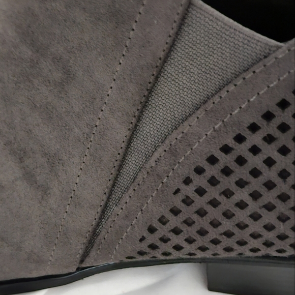 MIA Malina Perforated Bootie - Picture 5 of 5